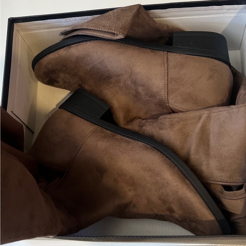 [NEW] FASHION NOVA Women's Brown Suede High Knee Boots